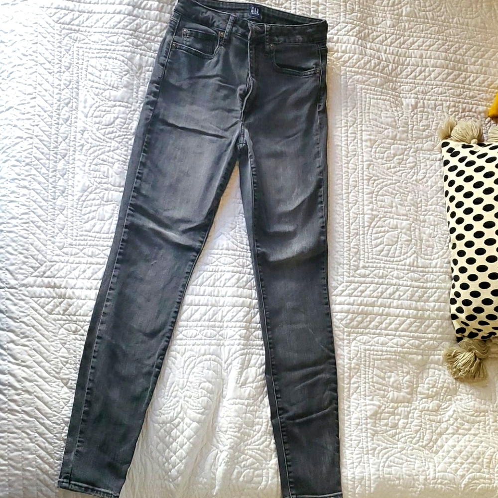 Gray skinny jeans
